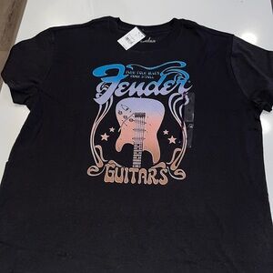 5/$15 NWT Fender guitar shirt